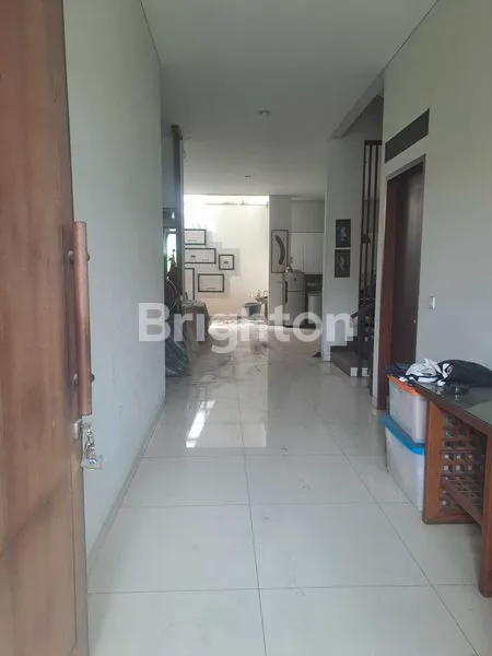 image RUMAH BAGUS DAN MEWAH 2 LANTAI KARTINI (2)