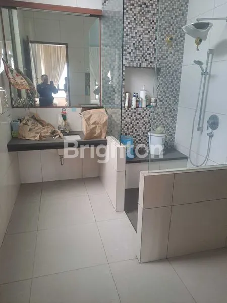 image RUMAH BAGUS DAN MEWAH 2 LANTAI KARTINI (6)