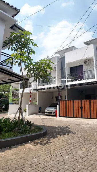 image RUMAH MINIMALIS 2 LANTAI  3KT DALAM CLUSTER DEKAT LRT CIRACAS (5)