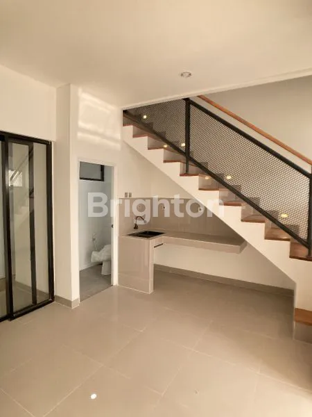 image RUMAH MINIMALIS 2 LANTAI  3KT DALAM CLUSTER DEKAT LRT CIRACAS (6)