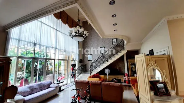 image RUMAH 2 LT SIAP HUNI RUANGAN LUAS LAGUNA REGENCY PAKUWON CITY (3)