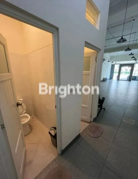 image RUKO LT 1 SIAP PAKAI DI JEMURSARI COCOK SANGAT STRATEGIS UNTUK CAFE,RESTO, SALON (4)