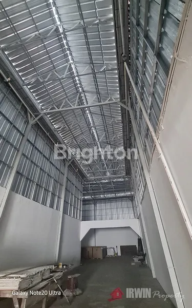 GUDANG SIAP PAKAI DI AREA NIAGA TIANG BENDERA JAKARTA UTARA