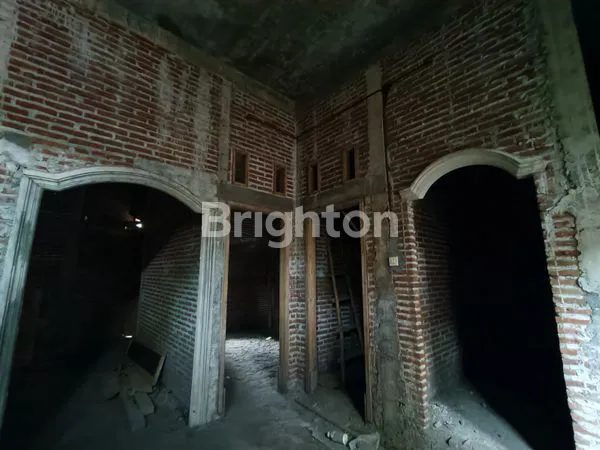 image RUMAH HOOK 2LANTAI BUTUH REHAB SUKODONO (4)