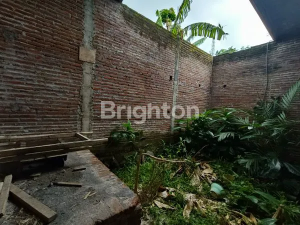 image RUMAH HOOK 2LANTAI BUTUH REHAB SUKODONO (5)