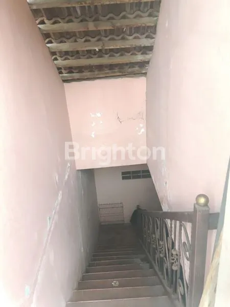 image DIJUAL  RUMAH DAN TOKO BESERTA ISINYA (6)