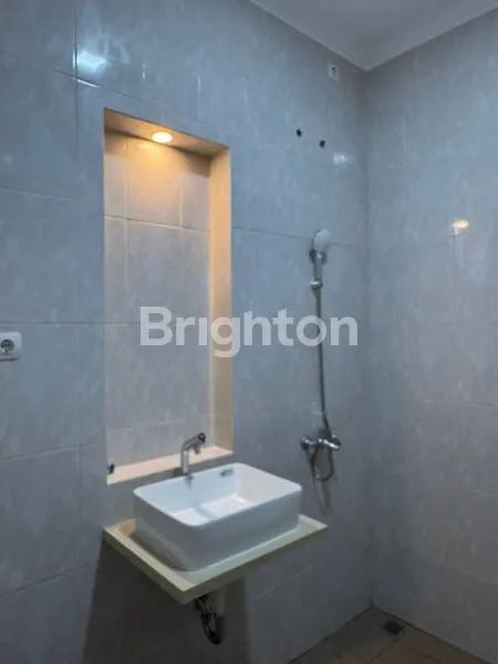 image RUMAH DI JALAN DAMAI (8)