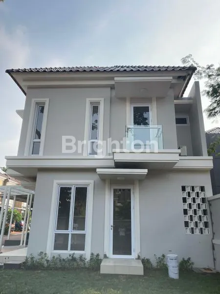 image RUMAH CANTIK 2 LT SIAP HUNI CLUSTER KARELIA VILLAGE GADING SERPONG (1)