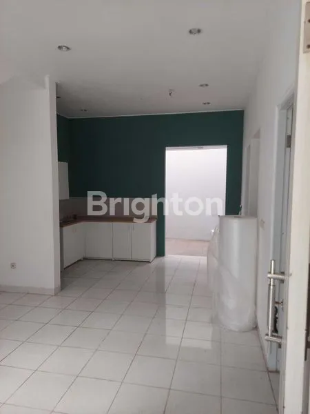 image RUMAH BAGUS DI FLUORITE TIMUR GADING SERPONG (2)