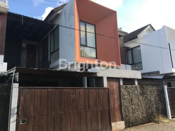 image DI JUAL RUMAH 2LANTAI TUKAD BADUNG (1)