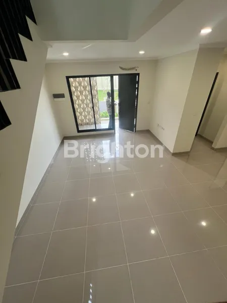 image CARSON SUMMARECON GADING SERPONG, TURUN HARGA !! RUMAH KONSEP BARU DENGAN NATURAL SKYLIGHT (2)