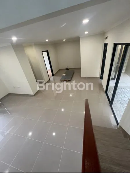 image RUMAH MEWAH 150M² DI CLUSTER CARSON, STRATEGIS (3)