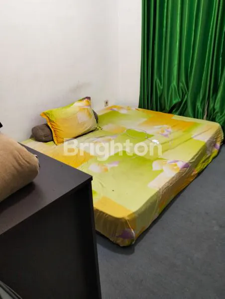 image DIJUAL RUMAH SEMIFURNISH TENGAH KOTA LOKASI DALAM PERUMAHAN WIKA AMAN NYAMAN HARGA NEGO (5)