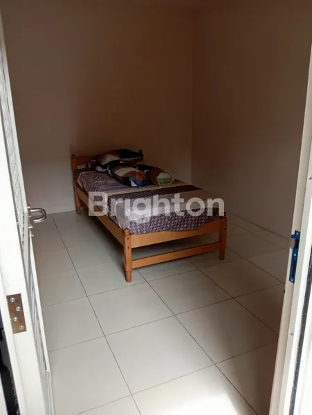 image RUMAH SECOND SIAP HUNI DEKAT UNAIR, STASIUN GUBENG COCOK BUAT KOST (2)