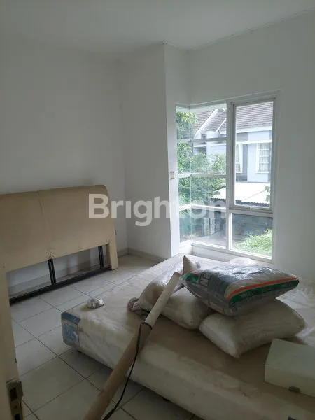 image RUMAH BAGUS DI FLUORITE TIMUR GADING SERPONG (8)