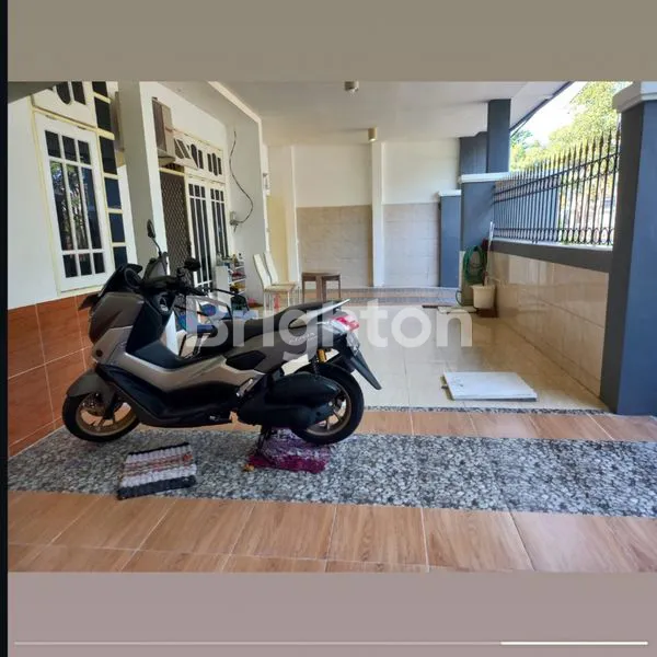 image RUMAH 1,2 LANTAI SIAP HUNI DI PERUMAHAN NIRWANA EKSEKUTIF PANDUGO SURABAYA (3)