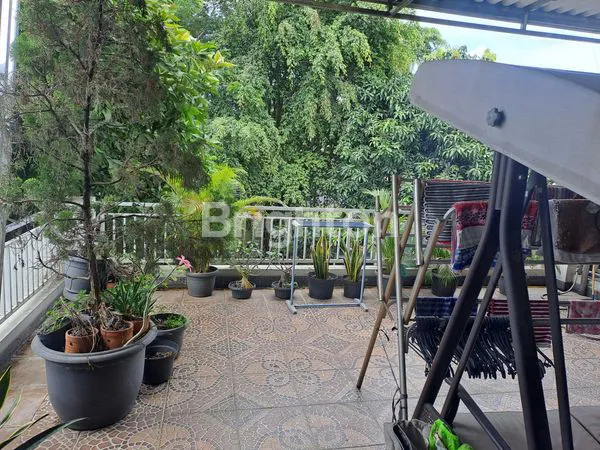 image RUMAH CLUSTER SEVILLA BSD  2 LANTAI MURAH BANGET (8)