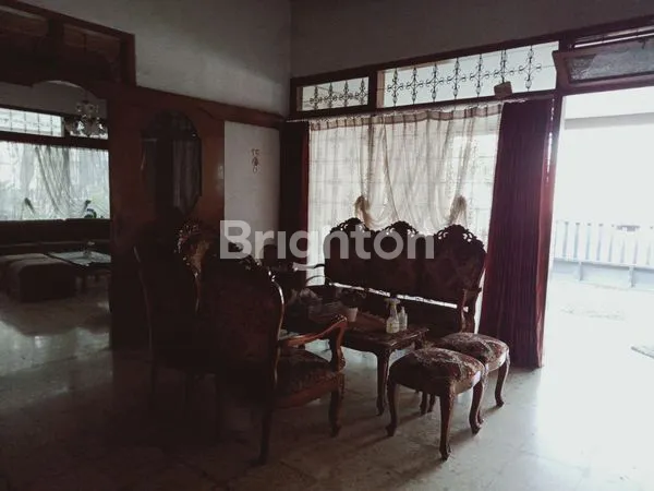 image RUMAH HOOK LUAS  POROS JALAN RAYA AREA SULFAT 2 LT KOTA MALANG (3)