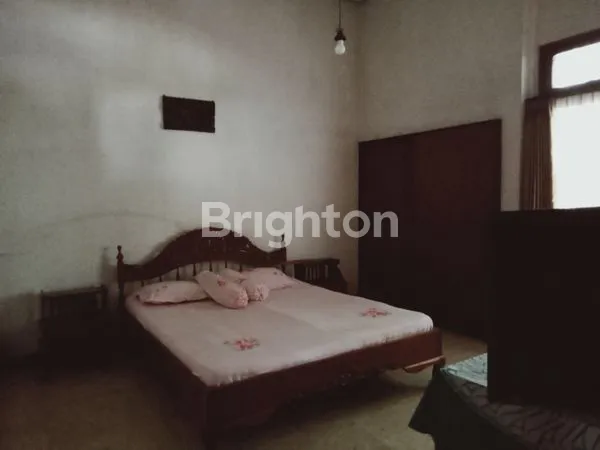 image RUMAH HOOK LUAS  POROS JALAN RAYA AREA SULFAT 2 LT KOTA MALANG (5)