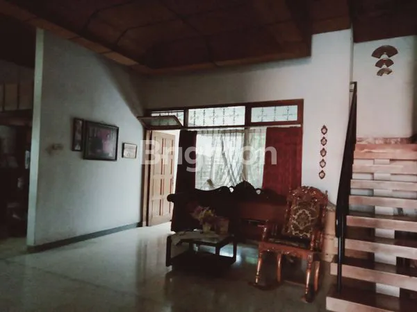 image RUMAH HOOK LUAS  POROS JALAN RAYA AREA SULFAT 2 LT KOTA MALANG (6)
