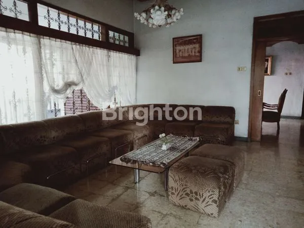 image RUMAH HOOK LUAS  POROS JALAN RAYA AREA SULFAT 2 LT KOTA MALANG (8)