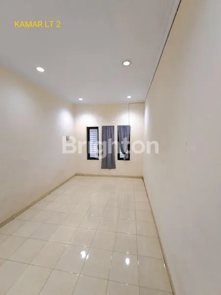 image RUMAH STRATEGIS 3 KT SIAP HUNI DI PADEMANGAN, JAKARTA UTARA DEKAT JALAN RAYA (3)