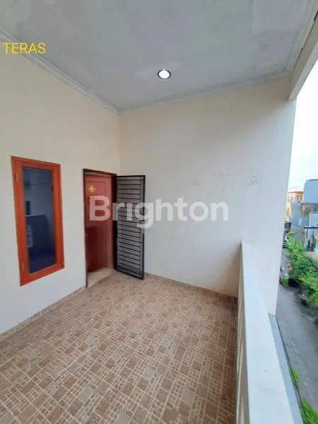 image RUMAH STRATEGIS 3 KT SIAP HUNI DI PADEMANGAN, JAKARTA UTARA DEKAT JALAN RAYA (4)