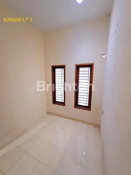 image RUMAH STRATEGIS 3 KT SIAP HUNI DI PADEMANGAN, JAKARTA UTARA DEKAT JALAN RAYA (6)