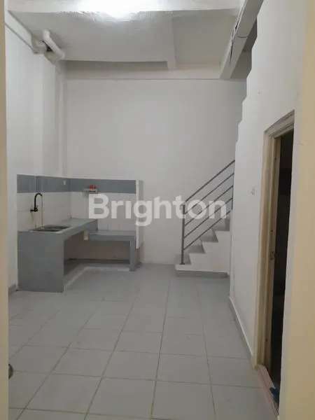 image RUKO  21/2 LANTAI SIAP HUNI TELUK GONG SELATAN JAKARTA UTARA (2)