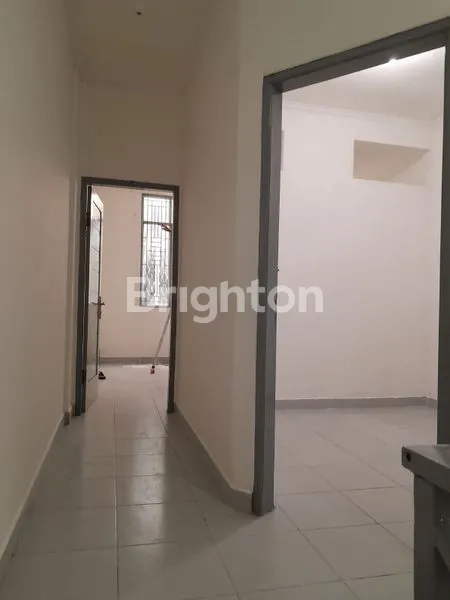 image RUKO  21/2 LANTAI SIAP HUNI TELUK GONG SELATAN JAKARTA UTARA (6)