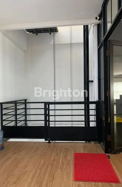 image RUKO GANDENG FULL RENOV 4 LANTAI TAMAN SARI (5)