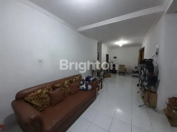 image RUMAH UK. SEDANG RAPIH DURENSAWIT (5)