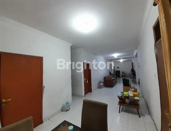 image RUMAH UK. SEDANG RAPIH DURENSAWIT (7)