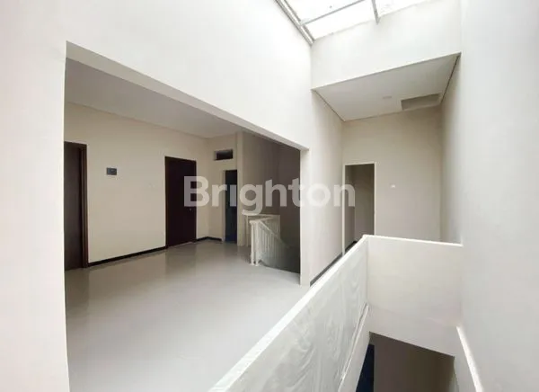 image RUMAH BARU MINIMALIS DI RUNGKUT HARAPAN DEKAT MERR / KEDUNG BARUK / UPN\N (5)