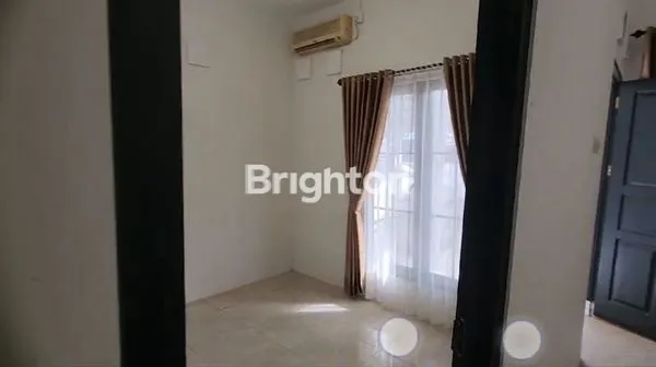 image RUMAH BESAR SIAP HUNI NON FURNISH (4)