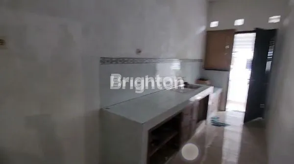 image RUMAH BESAR SIAP HUNI NON FURNISH (6)