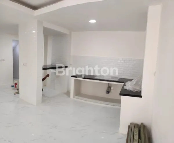 image RUMAH JELAMBAR BARAT (5)