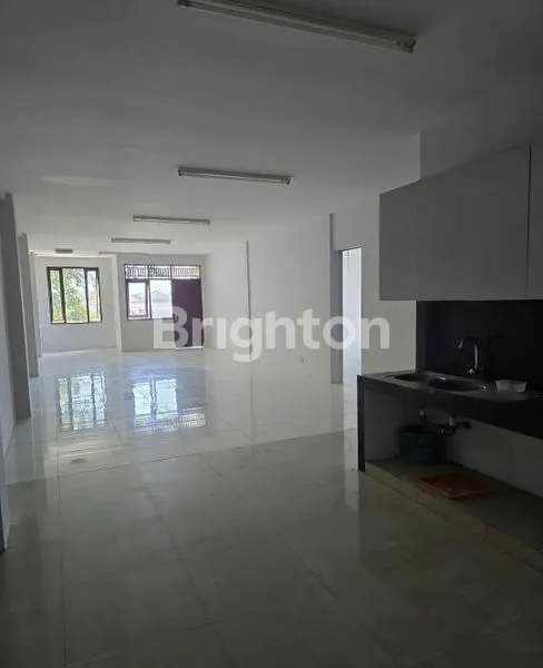 image RUKO TIGA LANTAI LOKASI PREMIUM JALAN UTAMA PUSAT BISNIS DENPASAR TIMUR (7)