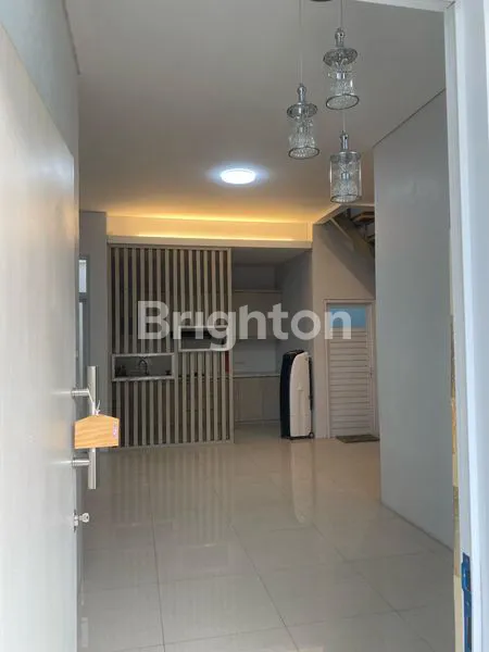 image RUMAH BARU MODERN DAN SIAP HUNI LOKASI STRATEGIS (2)