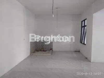 image RUMAH POJOK UNTUK USAHA DAN TEMPAT TINGGAL (8)