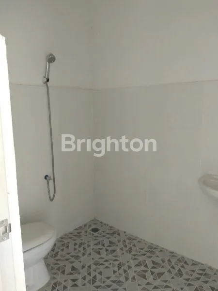 image MURAH 700 JUTAAN RUMAH BARU GRESS 2 LANTAI AREA GEDANGAN, SIDOARJO (6)