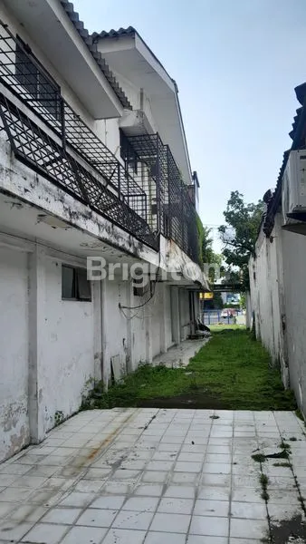 image BANGUNAN GEDUNG KOMERSIAL 2 LANTAI RAYA GUBENG SURABAYA STRATEGIS (6)