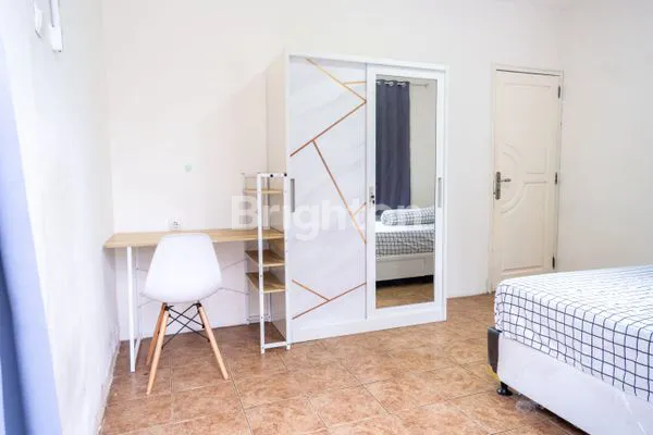image RUMAH KOS KOST MAMPANG PRAPATAN 400M2 KONDISI AKTIF FULL SHM JAKARTA SELATAN (4)