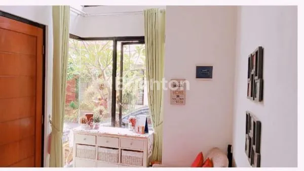 image RUMAH CANTIK SIAP HUNI DALAM CLUSTER DEKAT GERBANG TOL DI CINERE LIMO DEPOK  (8)