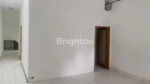 image RUKO 2 LANTAI SIAP PAKAI DI LOKASI STRATEGIS ARAH BANDARA  (3)