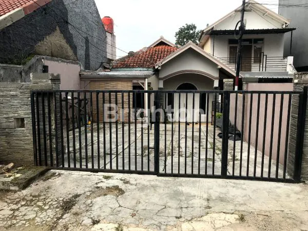 RUMAH CARPORT LUAS CIBABAT CIMAHI