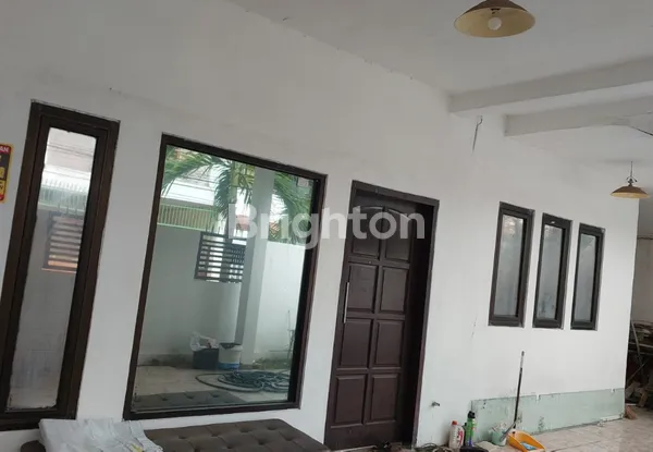 image RUMAH TYPE HOOK DI NGAGEL SURABAYA (7)