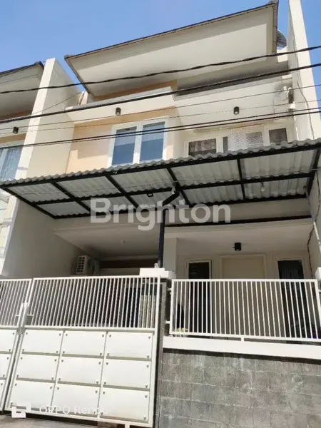 image RUMAH 2 LANTAI SIAP HUNI DI MULYOSARI DEKAT PAKUWON CITY (1)