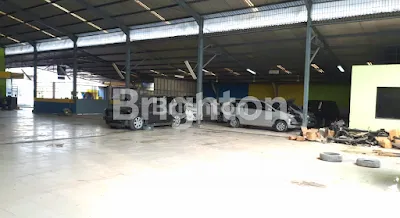 image TANAH EX TEMPAT USAHA BENGKEL KEMANGGISAN BESERTA PERALATAN (3)
