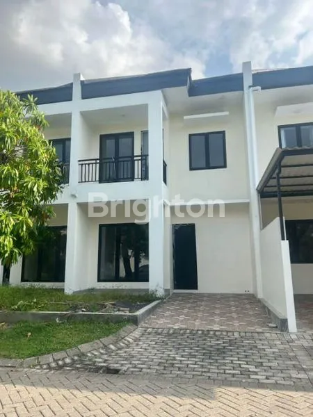 image RUMAH FAVORIT DIKELASNYA WISATA BUKIT MAS SURABAYA BARAT JAWA TIMUR. DEKAT PINTU MASUK TOLL, WIYUNG, MENGANTI, CITRALAND, NATIONAL HOSPITAL, GWALK. MURAH POLL (1)